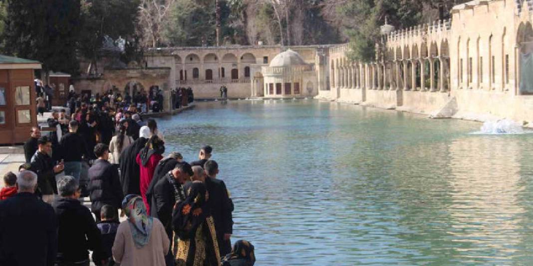 Dünyanın en büyük doğal akvaryumu: Ramazan ayında akın akın gittiler 2